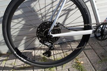 Gebrauchtes Cinelli ZYDECO SILVER BOOTLEG 2024 2024 Road & Gravel, Hellgrau — Bild 18 von 18