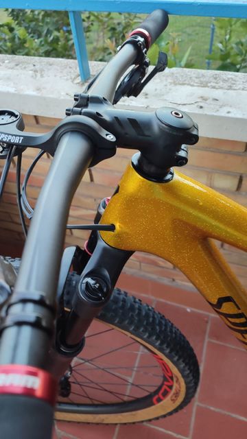 Specialized Men's Epic Expert 2019 2019 Mountainbike usato, Rosso — immagine 13 di 19