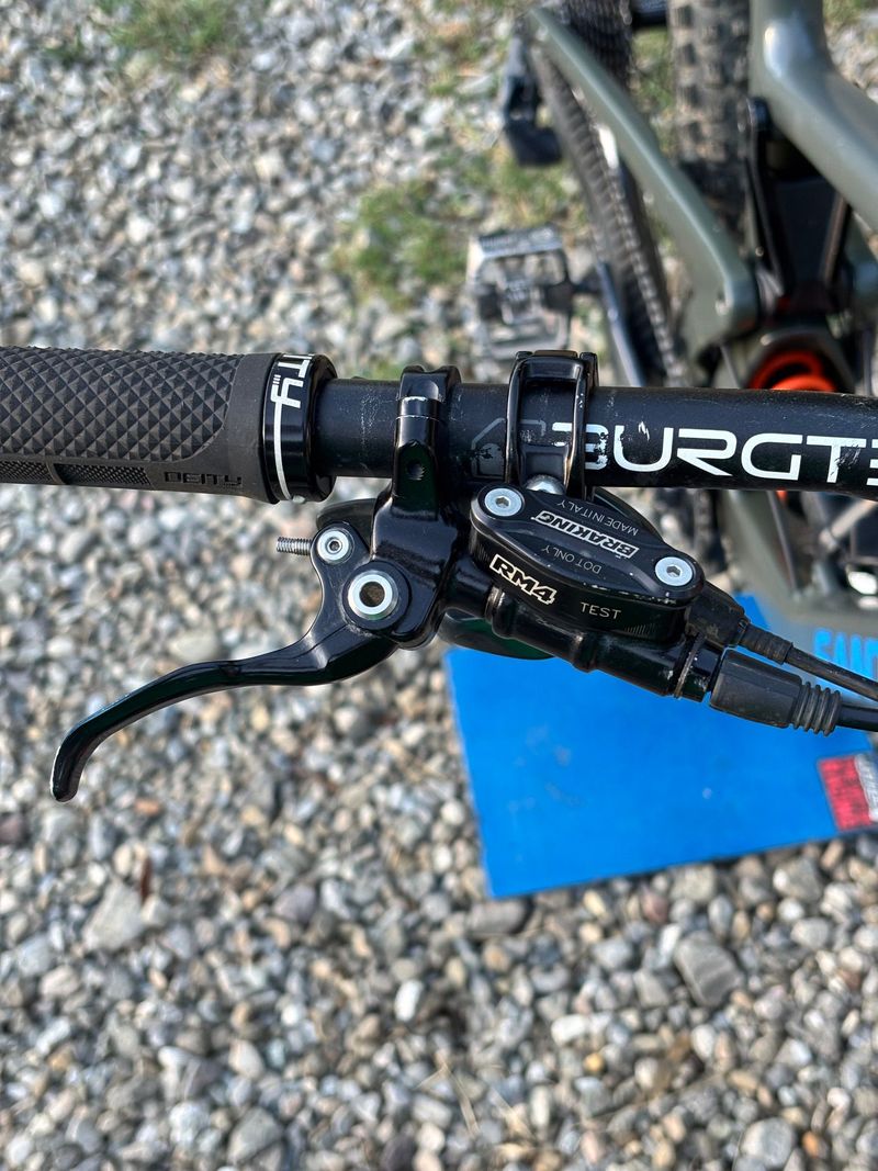 Used Santa Cruz Bronson Cc 2023 Mountainbike, Green — image 4 of 6