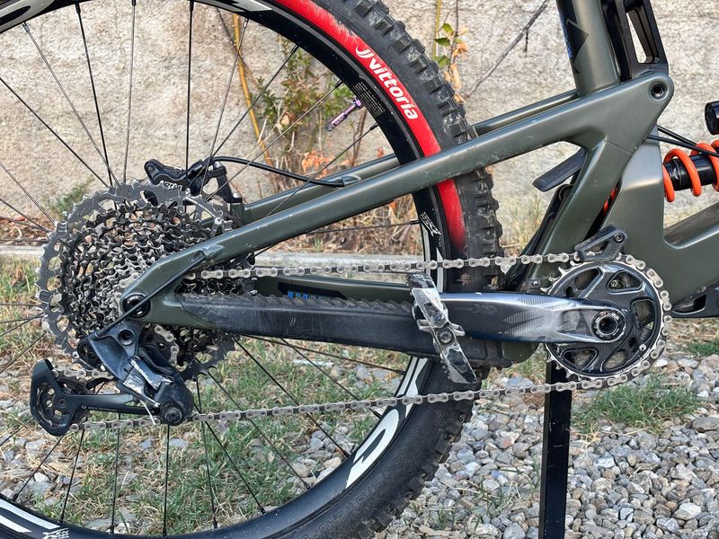 Used Santa Cruz Bronson Cc 2023 Mountainbike, Green — image 3 of 6