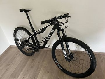 Brugt Canyon Lux Trail CF 7 2023 2023 Mountainbike — billede 2 af 18
