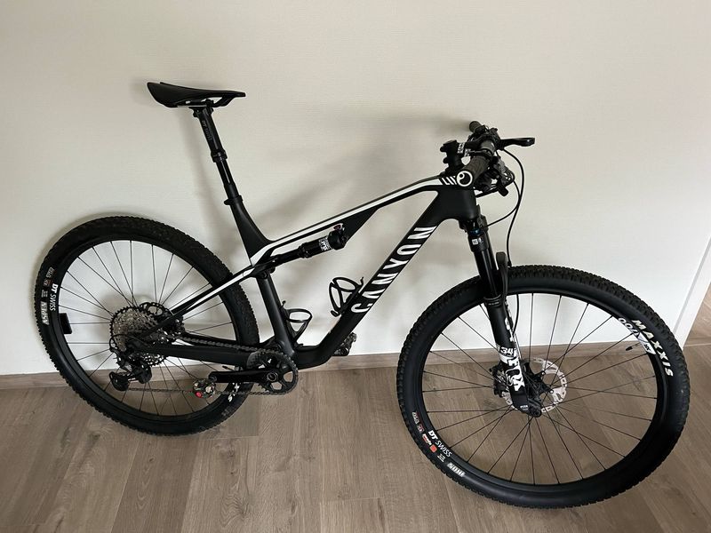 Gebrauchtes Canyon Lux Trail CF 7 2023 2023 MTB