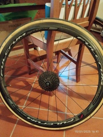 Bianchi Intenso Ultegra Compact 2015 2015 Road & Gravel usato, Bianco — immagine 5 di 6