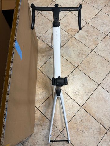 Used Orbea ORCA OMX FRAMESET 2024 Frameset 2024 Road & Gravel, White — image 5 of 9