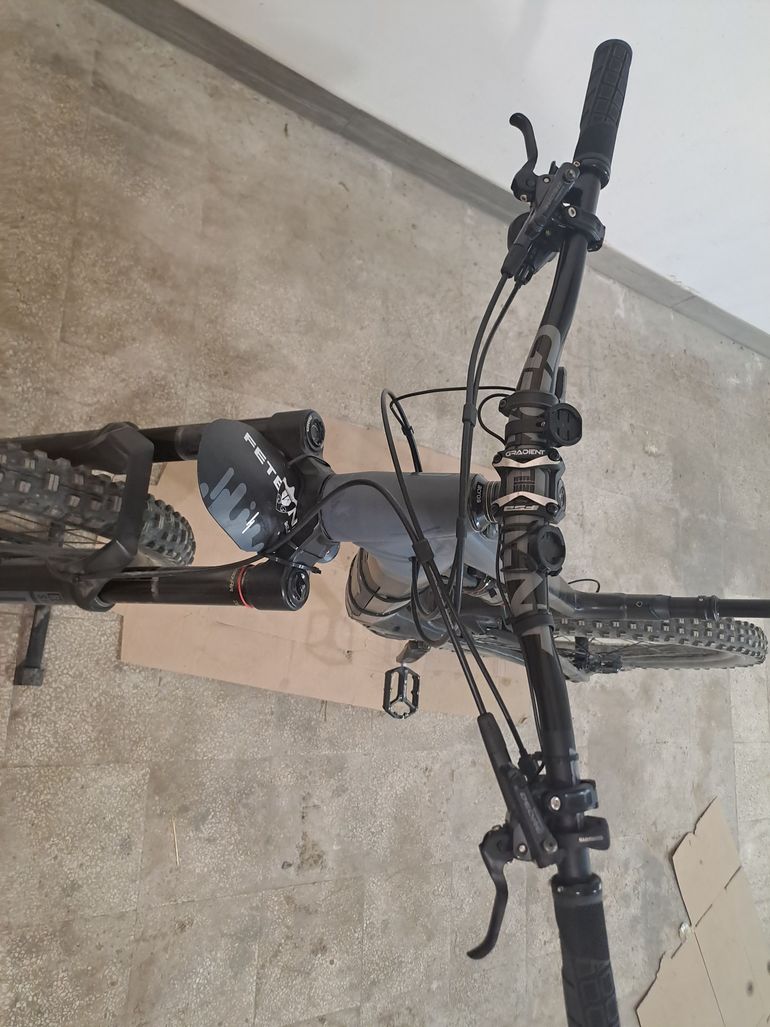 Canyon Torque:ON 7 2023 2023 Mountainbike d'occasion — image 10 sur 20
