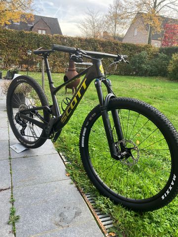 Used Scott Spark RC Team Issue 2024 2024 Mountainbike, Black, 29 — image 3 of 5