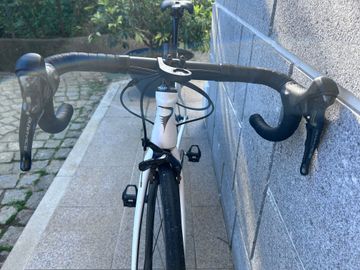 Used Pinarello F8 2018 Road & Gravel, White — image 5 of 6