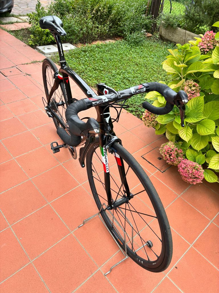 Used Pinarello DOGMA 65.1 THINK 2  ITALIAN FLAG 2014 Road & Gravel, Schwarz — image 4 of 10