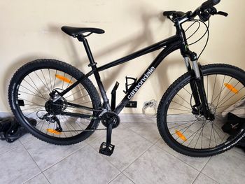 Used Cannondale Trail 8 2023 2023 Mountainbike, Black, 29 — image 1 of 3