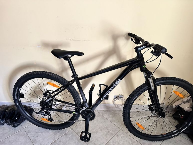 Used Cannondale Trail 8 2023 2023 Mountainbike, Black, 29 — image 3 of 3