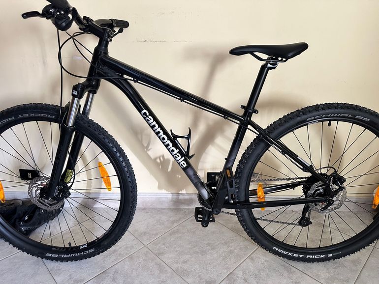 Used Cannondale Trail 8 2023 2023 Mountainbike, Black, 29 — image 2 of 3