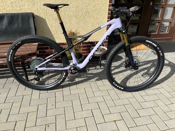 Orbea OIZ M LTD 2024 2024 Mountainbike usato, Bianco — immagine 2 di 7