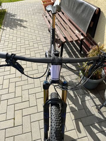 Orbea OIZ M LTD 2024 2024 Mountainbike usato, Bianco — immagine 5 di 7