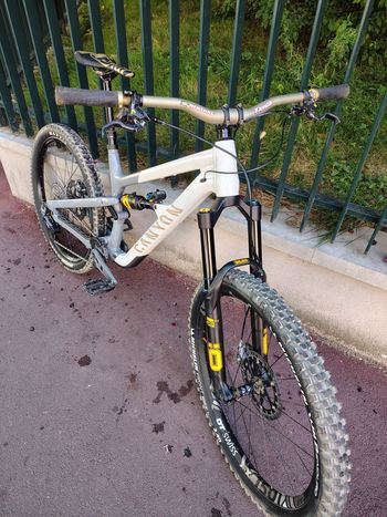 Used Canyon Spectral SRAM GX Eagle AXS (T-Type) 2024 Mountainbike, White — image 1 of 12