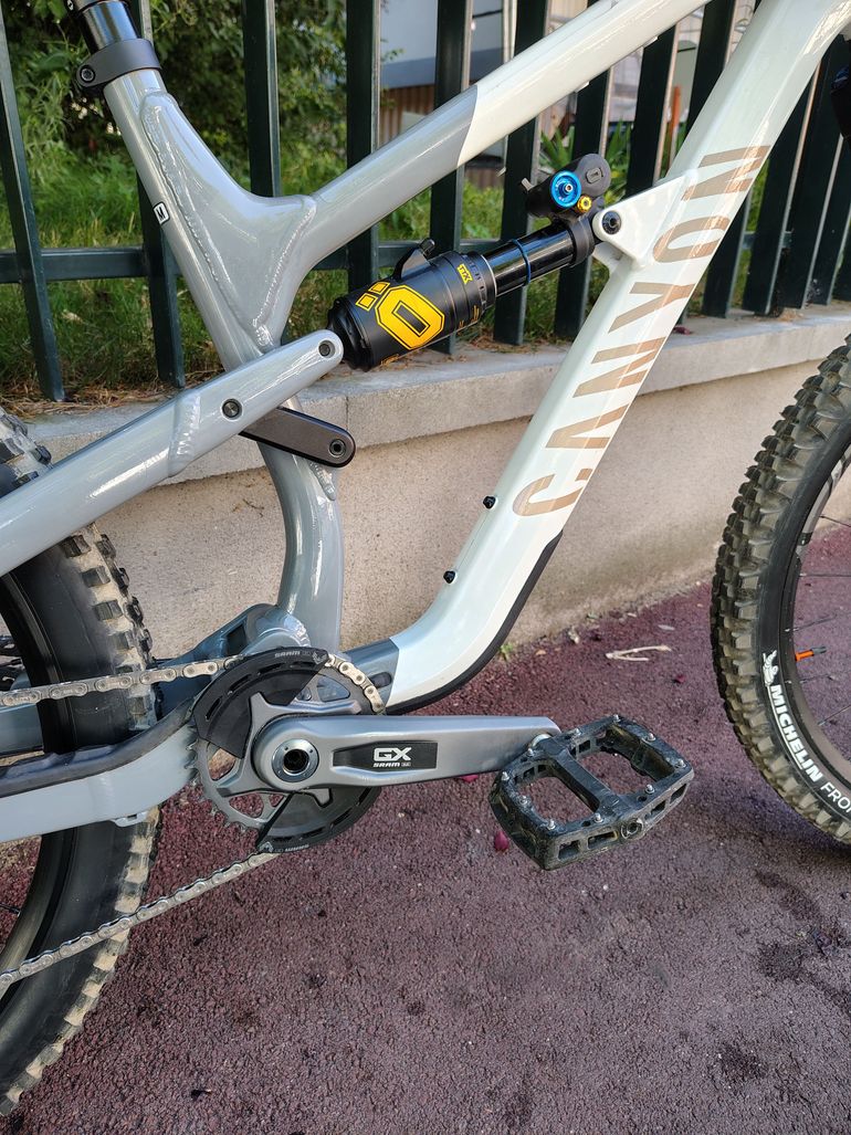 Used Canyon Spectral SRAM GX Eagle AXS (T-Type) 2024 Mountainbike, White — image 2 of 12