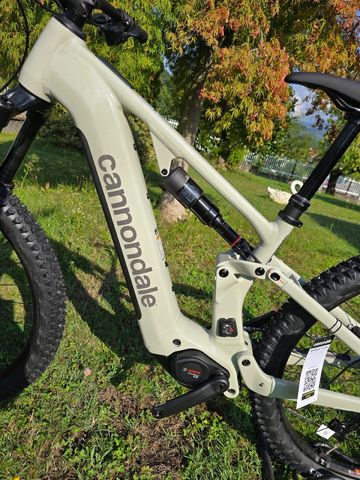 Cannondale Moterra 3 2025 Mountainbike usato, Grigio chiaro — immagine 2 di 6