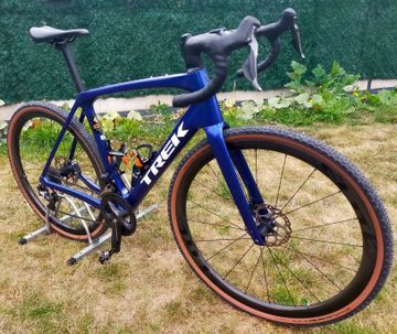 Brugt Trek Domane Shimano Ultegra Di2 2024 Road & Gravel — billede 2 af 4