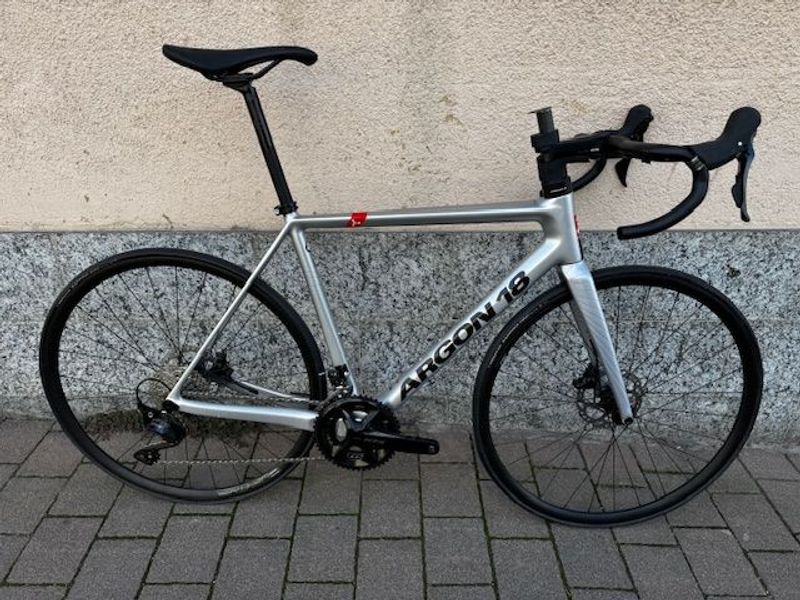 Used Argon 18 Gallium CS Disc (INT) Shimano 105 2022 2022 Road & Gravel