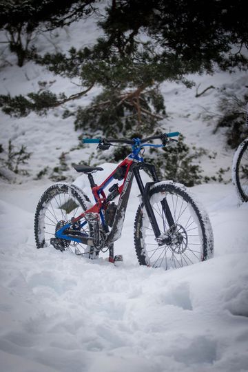 Tweedehands Intense Carbine SRAM GX Eagle AXS 2020 Mountainbike — afbeelding 1 van 10