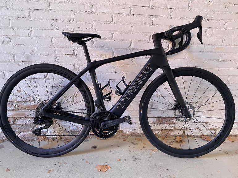 Used Trek Domane Shimano 105 Di2 2023 Road & Gravel, Black — image 1 of 6