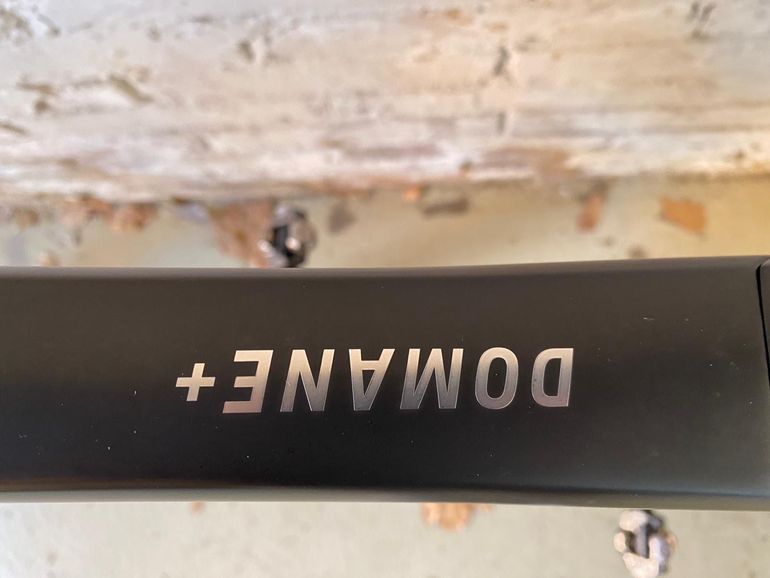 Used Trek Domane Shimano 105 Di2 2023 Road & Gravel, Black — image 5 of 6