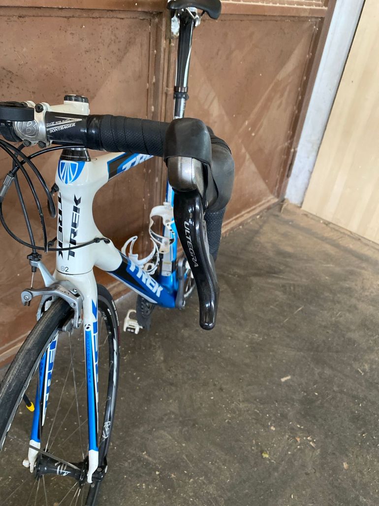 Used Trek Madone 5.9 2013 Road & Gravel, White — image 2 of 7