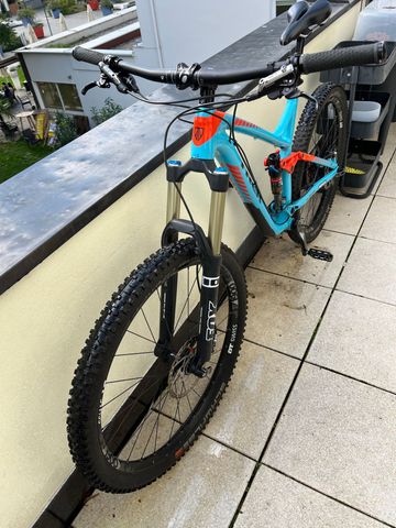 Gebrauchtes Trek Remedy 9 27.5 2015 2015 Mountainbike, Blau, 27, 5 (650B) — Bild 4 von 6