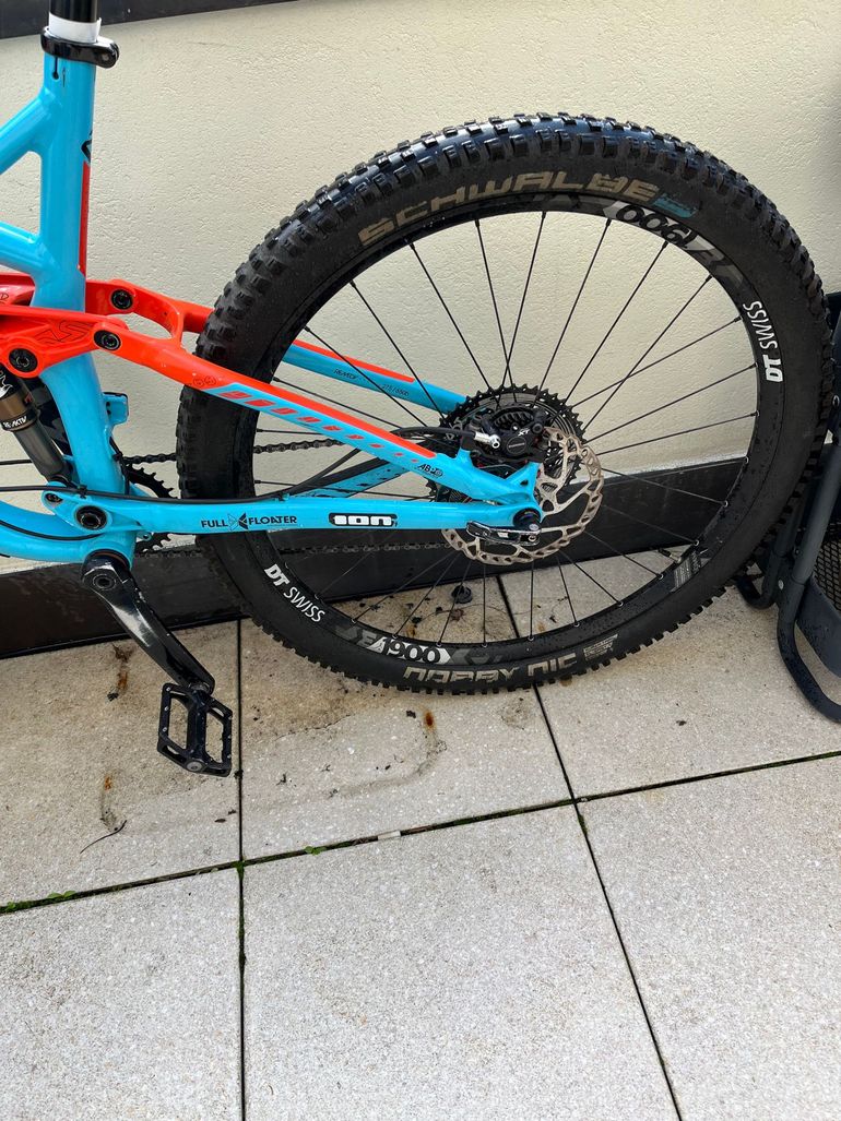 Gebrauchtes Trek Remedy 9 27.5 2015 2015 Mountainbike, Blau, 27, 5 (650B) — Bild 5 von 6