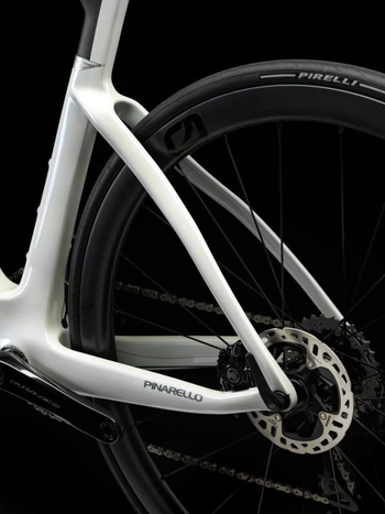 Used Pinarello F9 2025 Road & Gravel — image 3 of 3