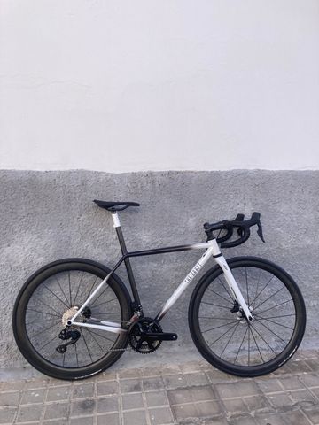 Used Custom The Draft Hypatia 2024 Road & Gravel