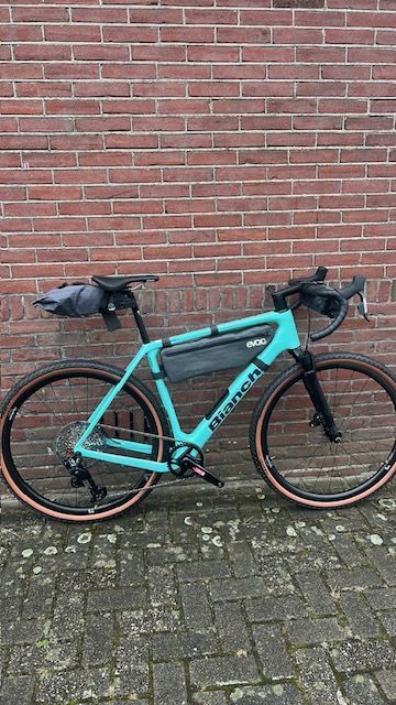 Použité Bianchi Arcadex PRO APEX/GX AXS disc 2024 2024 Road & Gravel