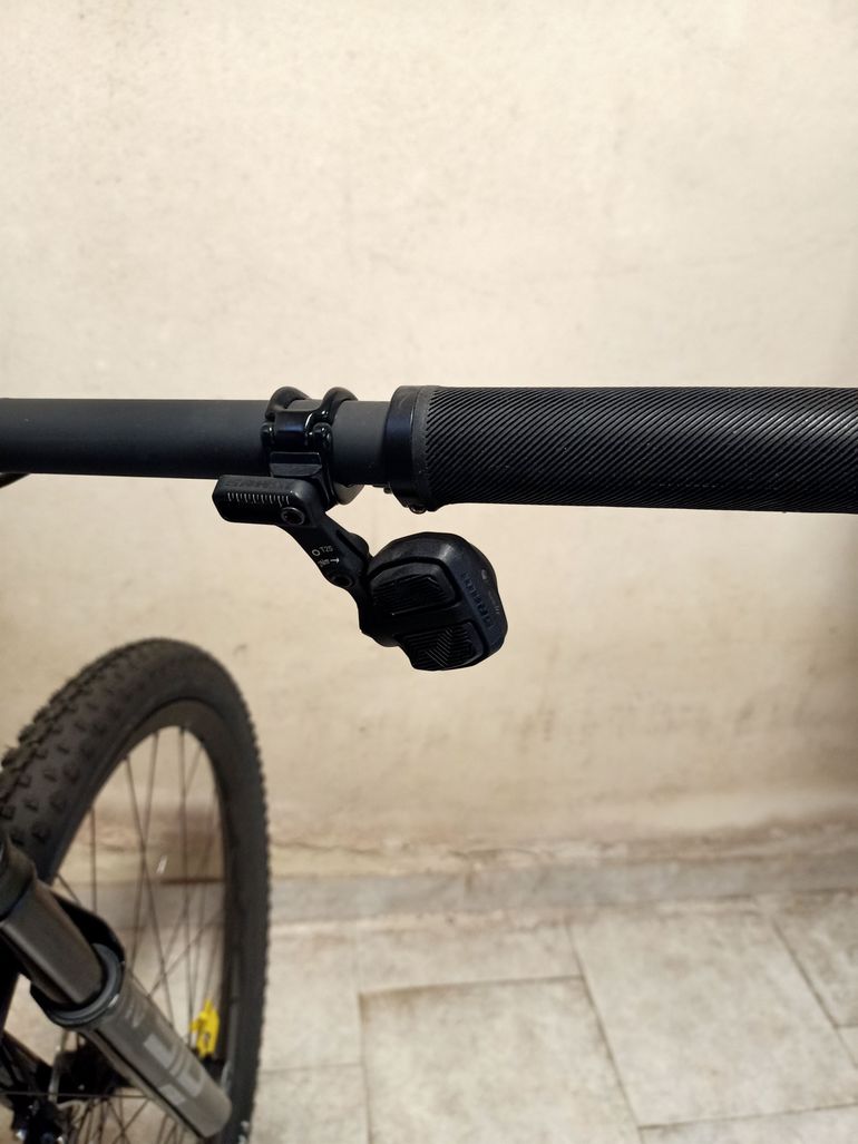 Used Specialized Epic WC Pro 2024 Mountainbike, Blue — image 2 of 7