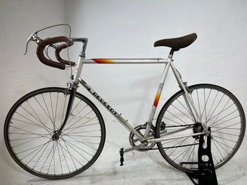 Used Peugeot White 1980 Road & Gravel, White — image 1 of 3