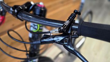 Cannondale F-Si Carbon Team 2017 2017 Mountainbike usato, Bianco — immagine 8 di 9