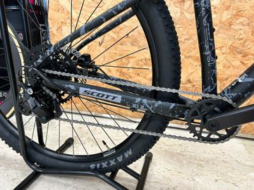 Used Scott Contrail 30 2025 Mountainbike, Black, 29 — image 6 of 10
