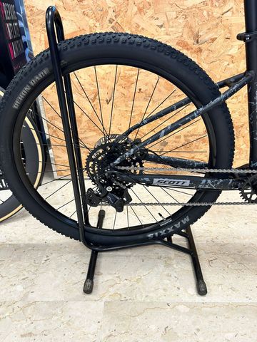 Used Scott Contrail 30 2025 Mountainbike, Black, 29 — image 9 of 10