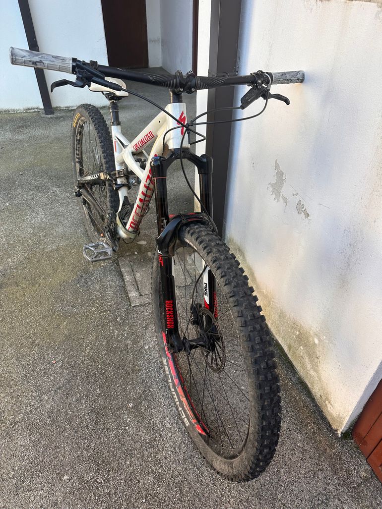 Used Specialized Enduro SRAM GX Eagle AXS (T-Type) 2015 Mountainbike, White — image 2 of 4