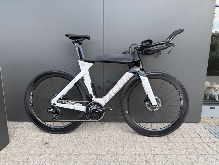Factor SLiCK SRAM Force eTap AXS 2023