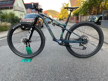 Used Lapierre XRM SE 2025 2025 Mountainbike, Blue — image 11 of 16