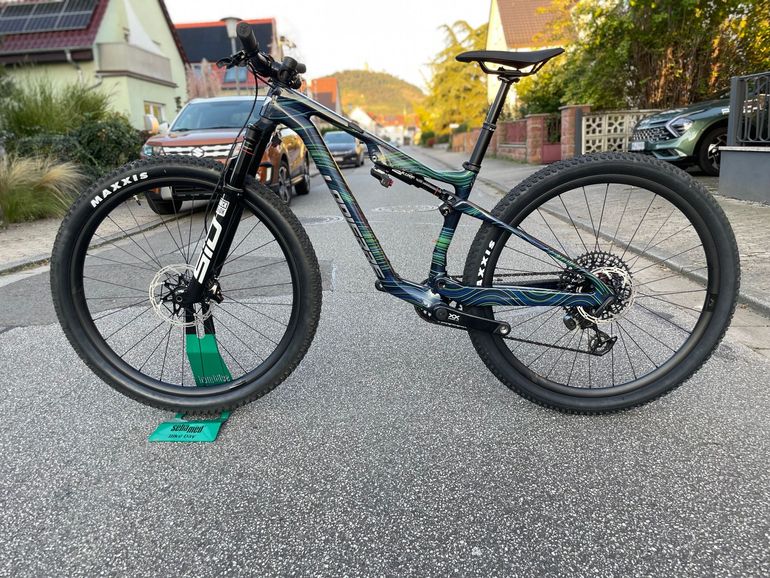 Used Lapierre XRM SE 2025 2025 Mountainbike, Blue — image 11 of 16