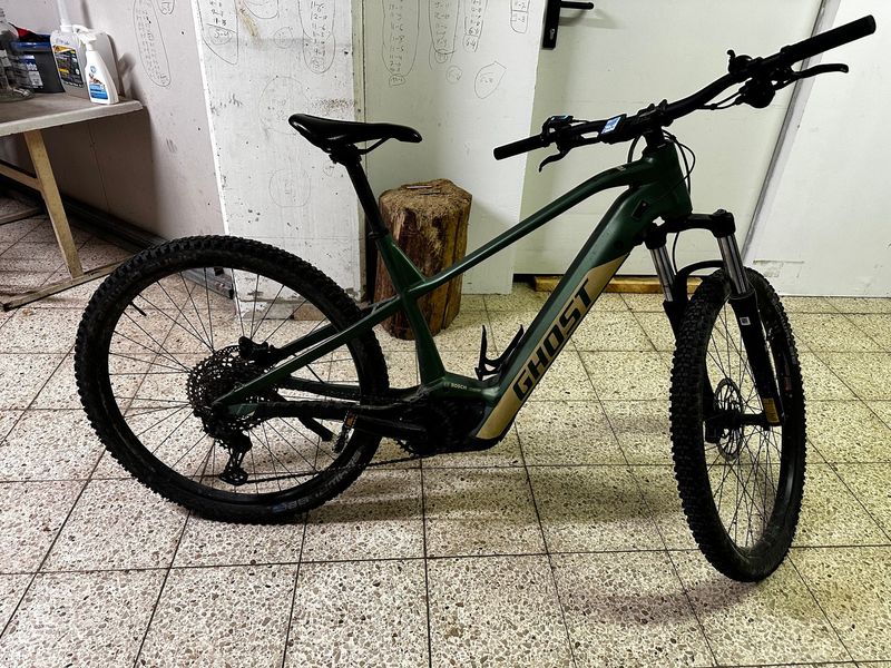 Used Ghost E-Teru Advanced 2022 2022 Mountainbike, Green, 27.5 — image 1 of 4