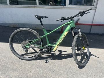 Used Ghost E-Teru Advanced 2022 2022 Mountainbike, Green, 27.5 — image 2 of 4