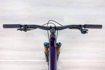 Used Santa Cruz Hightower 4 CC 2025 Mountainbike, Purple — image 15 of 25