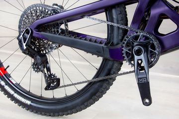 Used Santa Cruz Hightower 4 CC 2025 Mountainbike, Purple — image 5 of 25