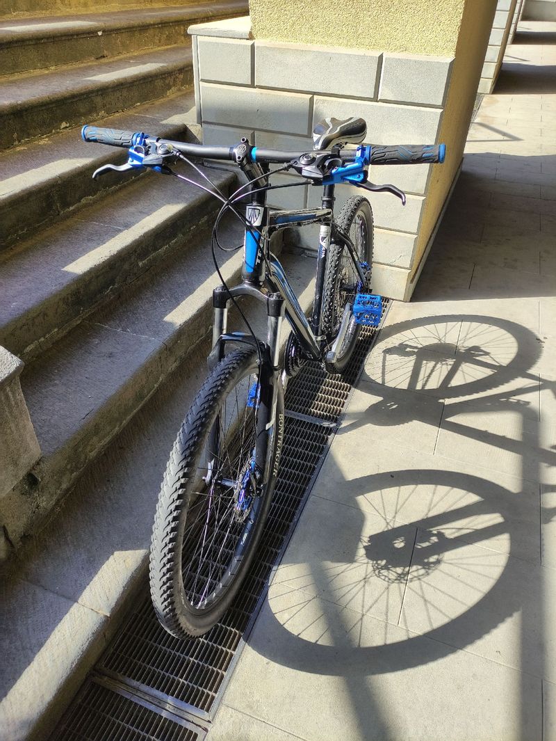 Used Trek 3700 Disc 2015 2015 Mountainbike, Black, 26 — image 4 of 9