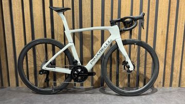 Pinarello DOGMA F 2025 MyWay Dura-Ace Di2 12v 2025 Road & Gravel de segunda mano