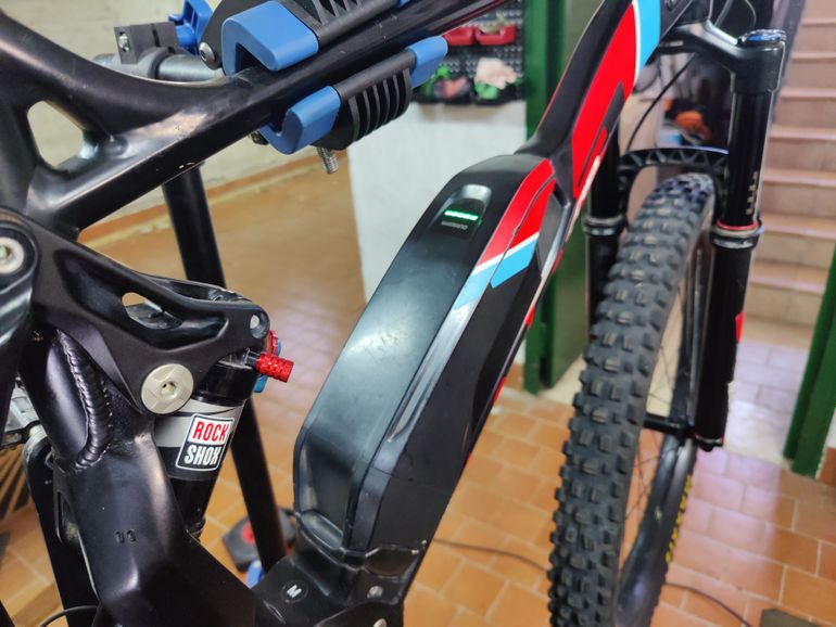 Used Wilier E803trb Shimano Deore XT Di2 2020 Mountainbike, Red — image 6 of 13