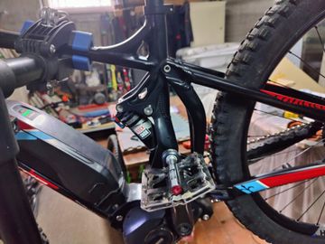 Used Wilier E803trb Shimano Deore XT Di2 2020 Mountainbike, Red — image 4 of 13