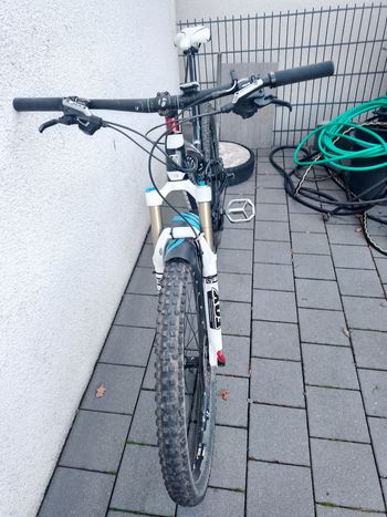 Used Trek Fuel EX 8 27.5 2015 2015 Mountainbike, Black, 27.5 — image 2 of 3
