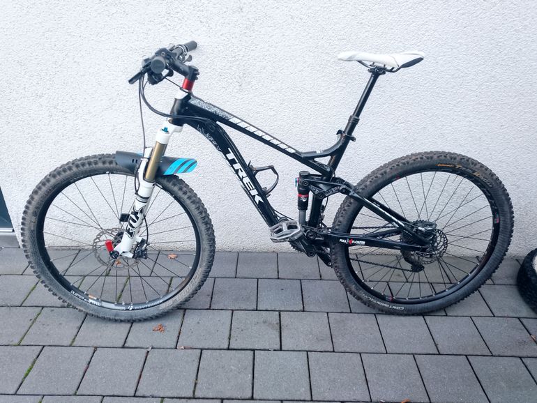 Used Trek Fuel EX 8 27.5 2015 2015 Mountainbike, Black, 27.5 — image 1 of 3